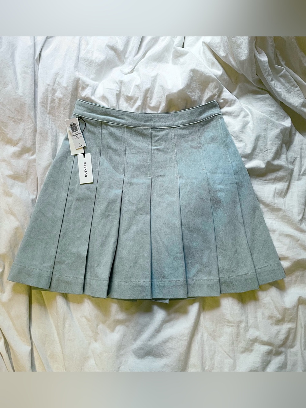 NWT Babaton Pleated Mini Skirt